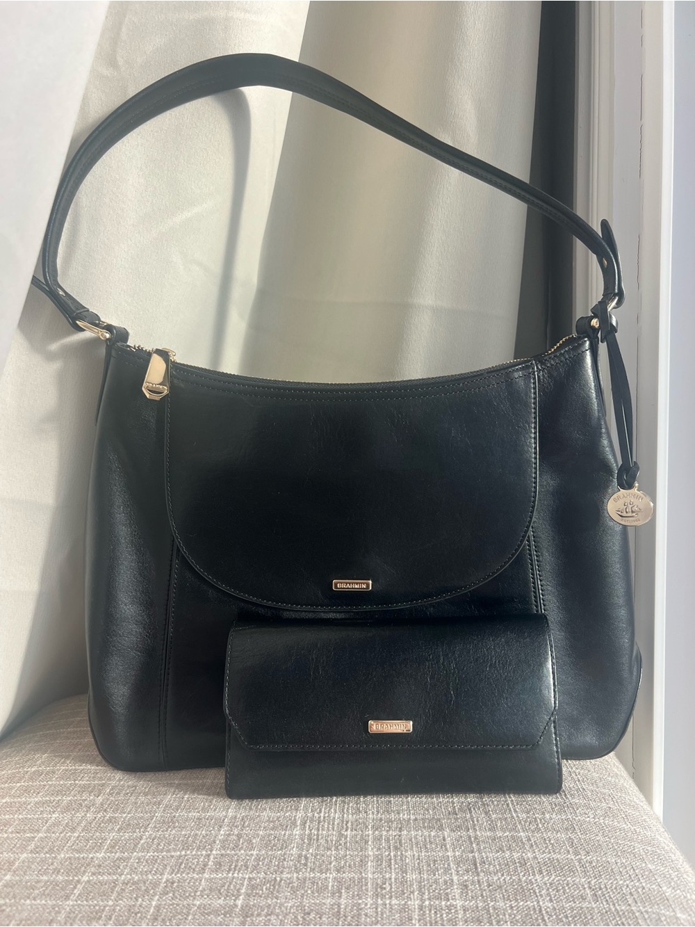 Brahmin Classic Luxury Black Smooth Leather Shoulder Bag With Matching Wallet